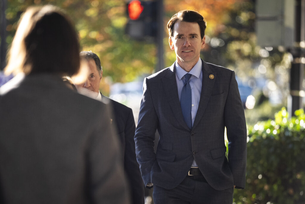 Mike Johnson’s nightmare: Kevin Kiley is unhappy with the speaker and has nothing to lose