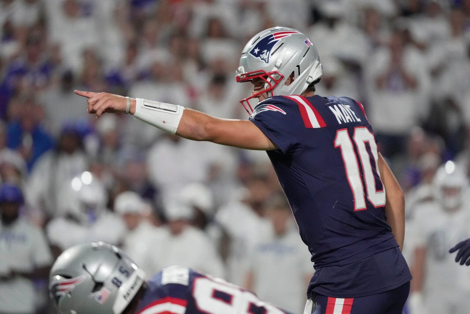 Week 7 NFL Standings: New Leaders Emerge in AFC East, NFC North; Chaos Continues Out West