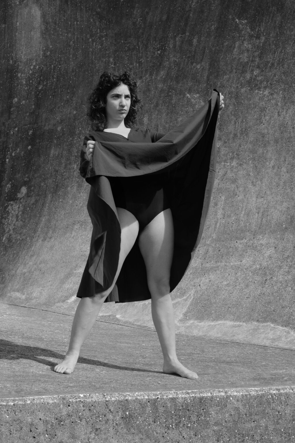 The exhibition reawakening women’s resistance and fight for freedom from the past.