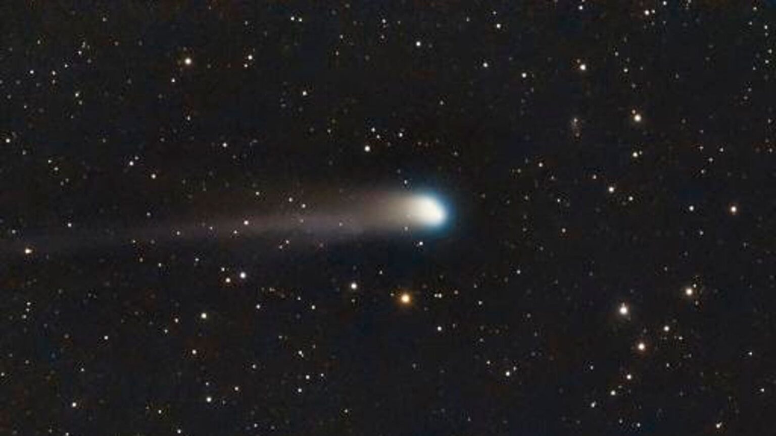 Comet Tracker For Monday: See Bright Comets As Meteor Shower Peaks
