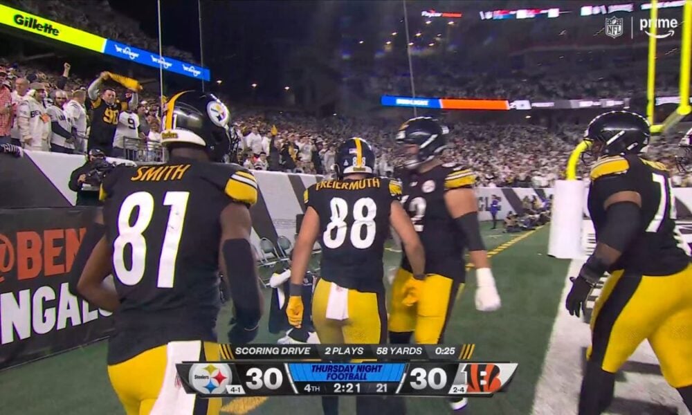 ‘They’re Positionless Receivers’: Mike Tomlin Explains How Steelers’ TE Depth Lessens Need At WR ‘They’re Positionless Receivers’: Mike Tomlin Explains How Steelers’ TE Depth Lessens Need At WR