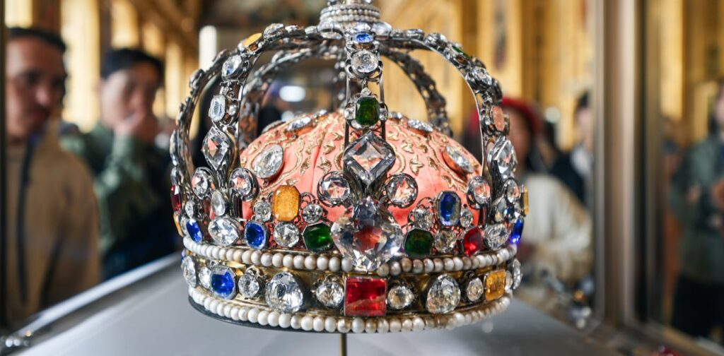 What will happen to the Louvre jewellery after the heist? There are two likely scenarios