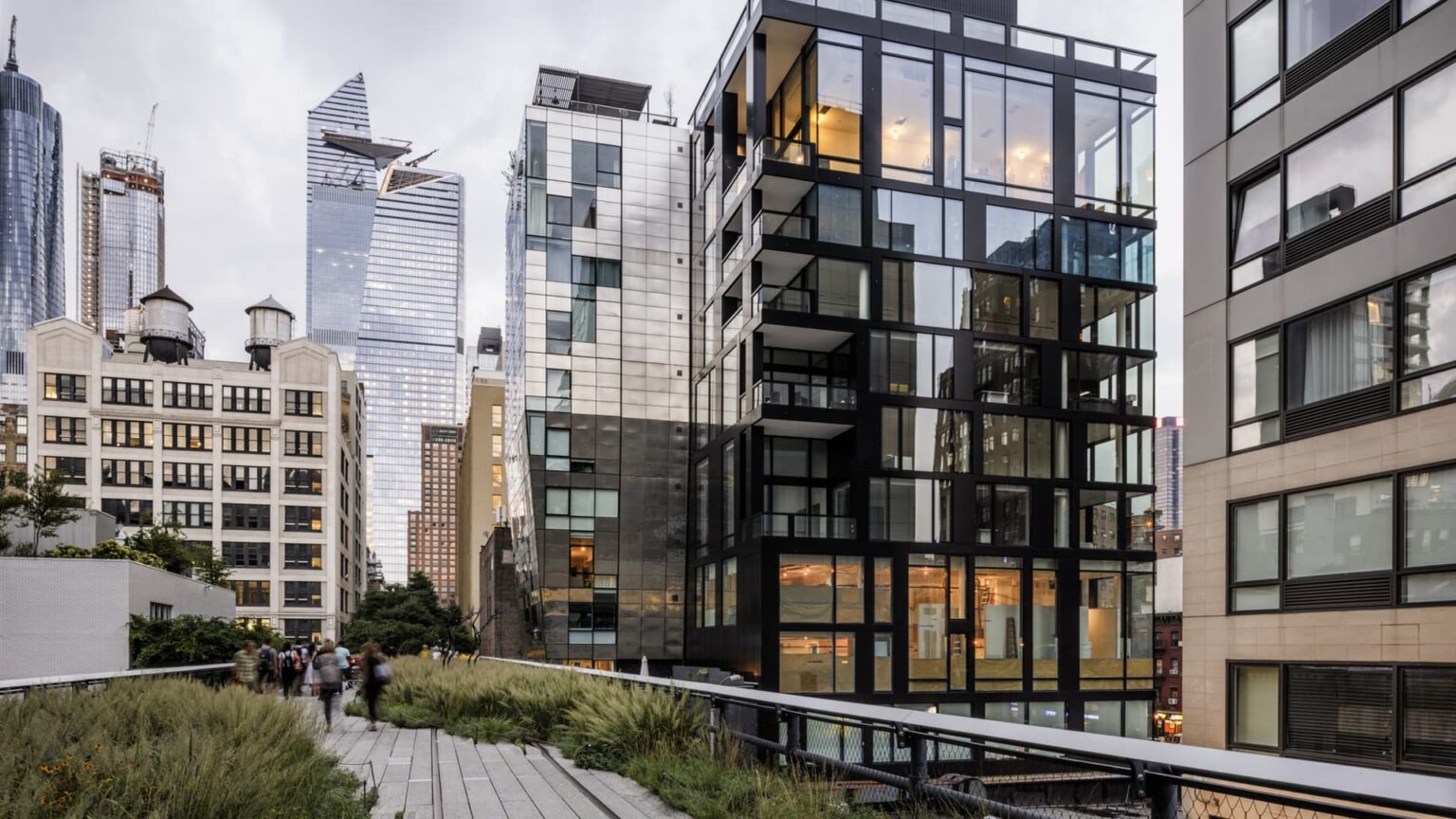 Inside Wealth: One in three Manhattan condo owners lost money when they sold in the last year