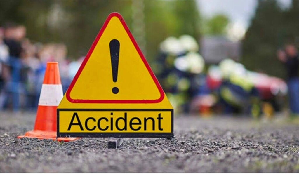 Two Killed, Toddler Hospitalised After Truck Crashes into Honda Fit on Bulawayo–Beitbridge Highway