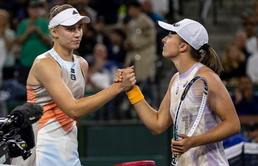 After Iga Świątek Shockingly Crumbles Against Elena Rybakina at WTA Finals, Former Pro Explains What ‘Kills’ the Pole