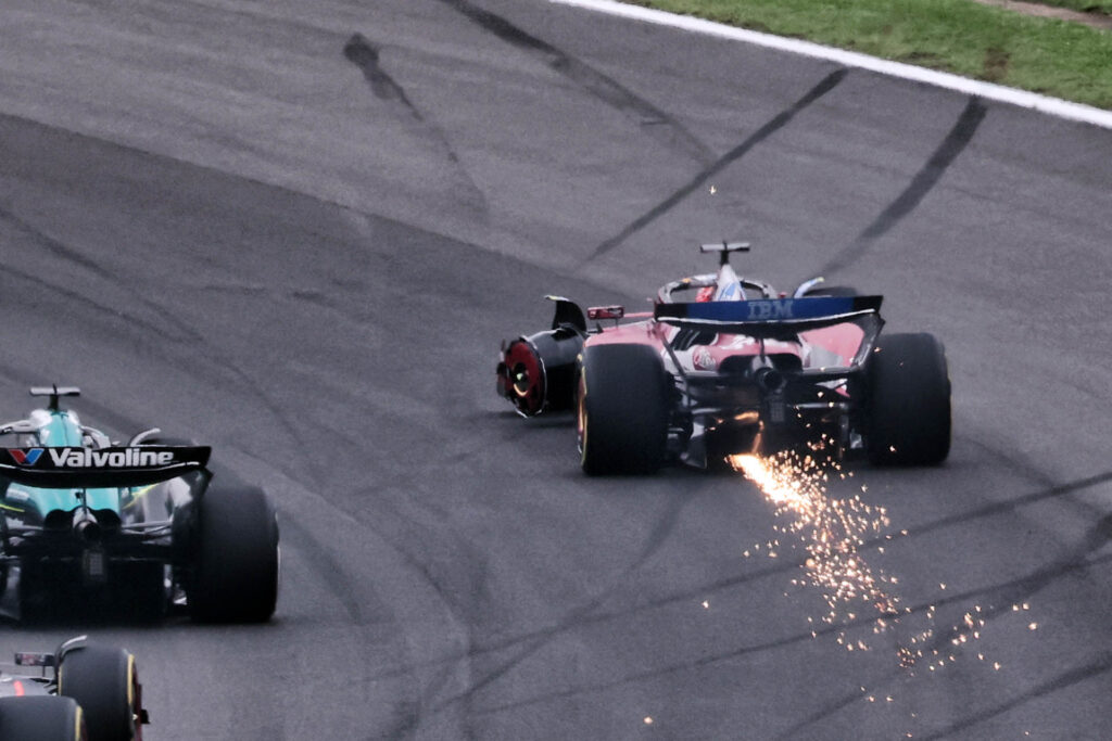 Leclerc : un abandon qui ‘fait mal’ à Ferrari au championnat constructeurs Leclerc : un abandon qui ‘fait mal’ à Ferrari au championnat constructeurs