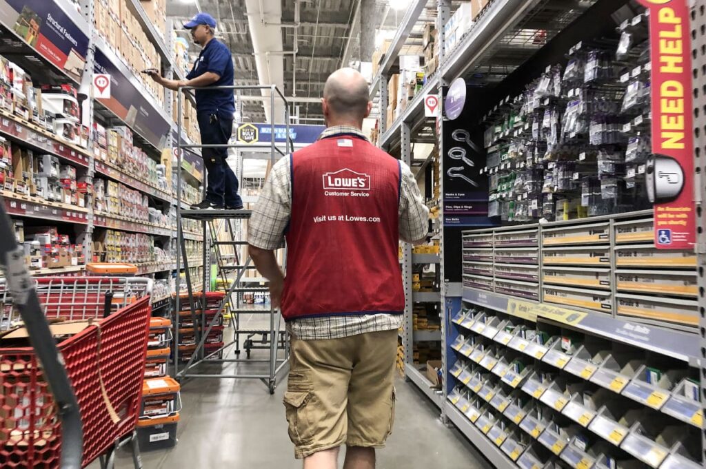 Lowe’s bests Home Depot with an earnings beat, and growth of a key sales metric