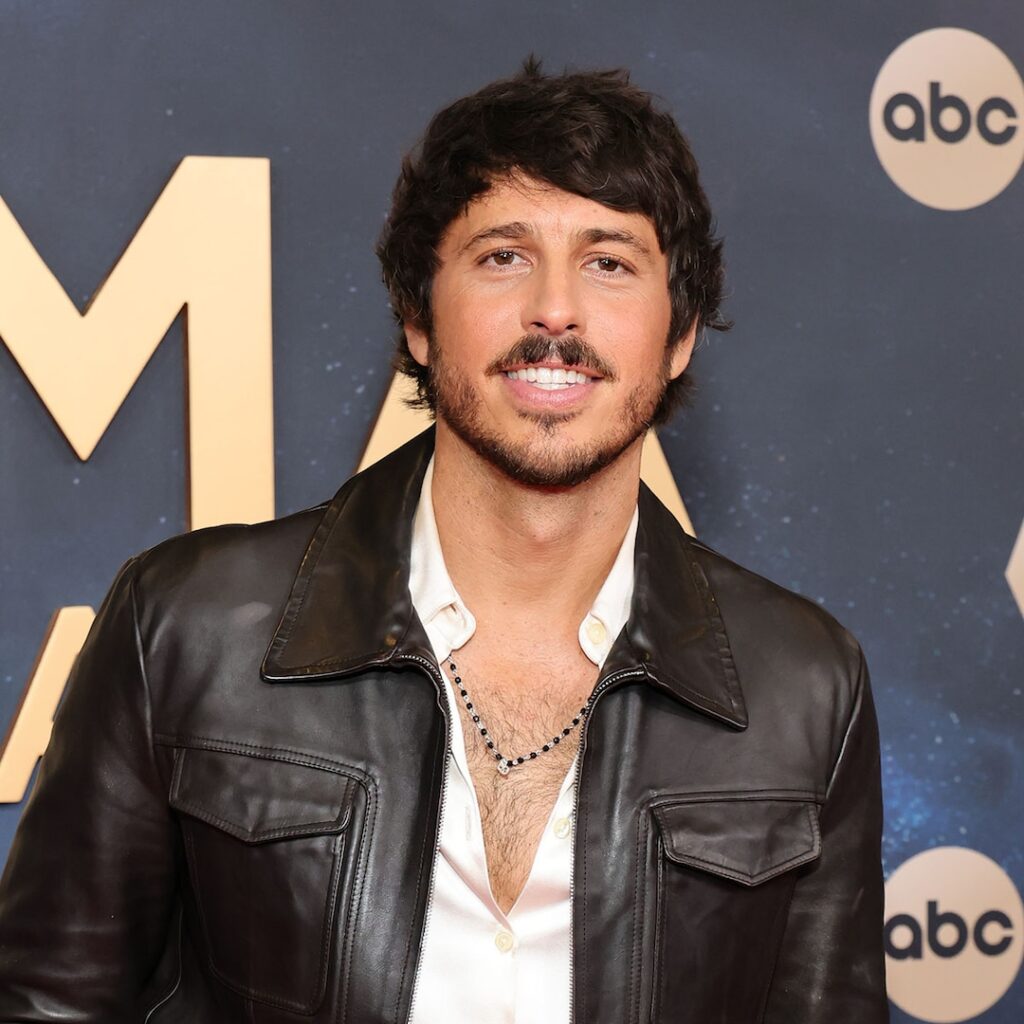 Kelsea Ballerini’s Ex Morgan Evans, Laci Kaye Booth’s Red Carpet Photos