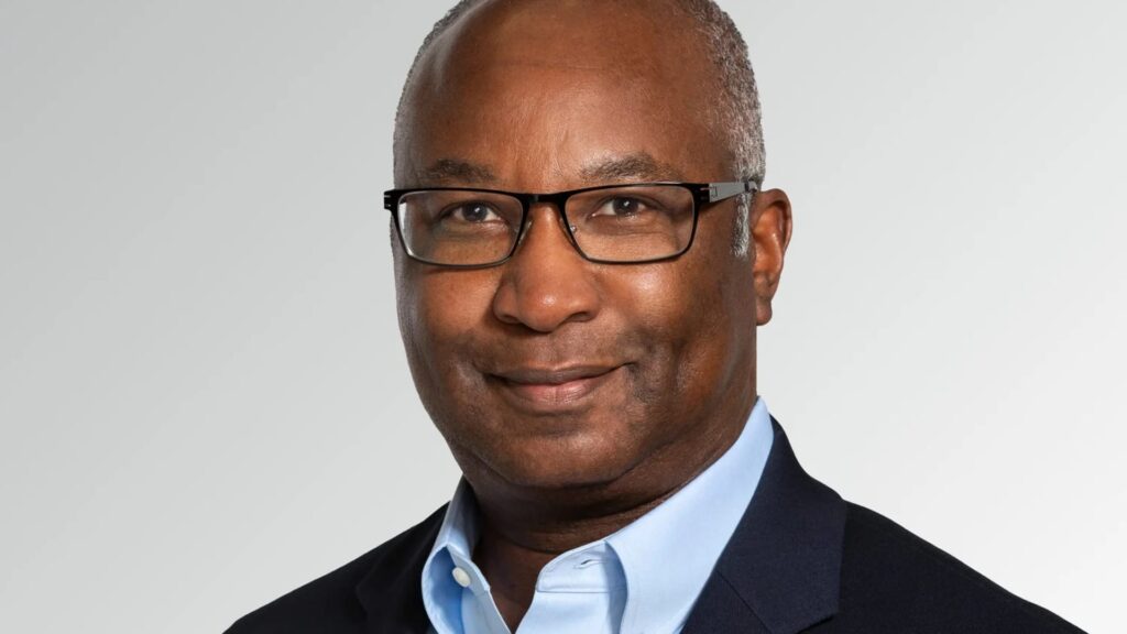 Kohl’s names Michael Bender as permanent CEO after a turbulent year and sales declines