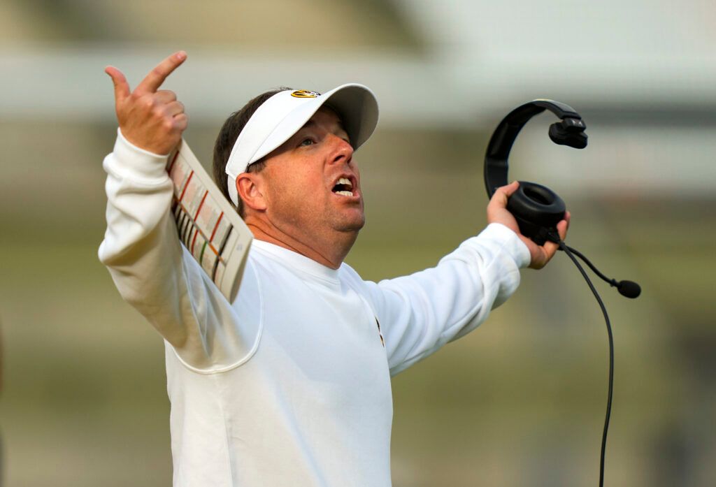 Top Target for Multiple College Football HC Roles Reportedly Set To Receive Contract Extension Top Target for Multiple College Football HC Roles Reportedly Set To Receive Contract Extension