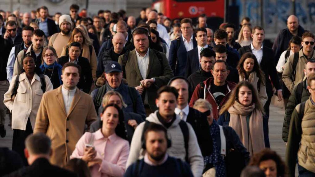 Labour retreats on ‘day one’ rights for workers