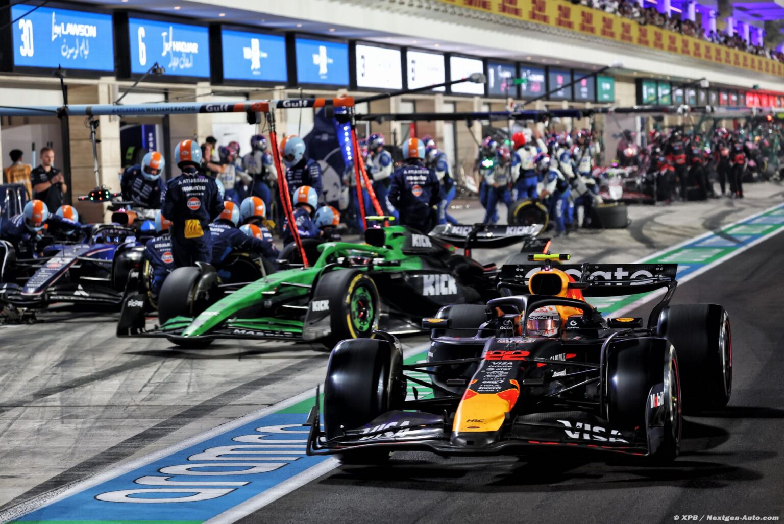 Tsunoda se félicite d’avoir été ‘proche’ de Verstappen et veut ‘l’aider autant que possible’