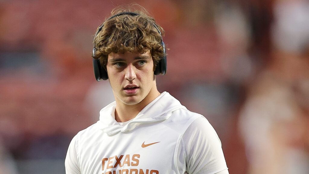 College football rankings by strength of resume: Manning and Texas left in the cold