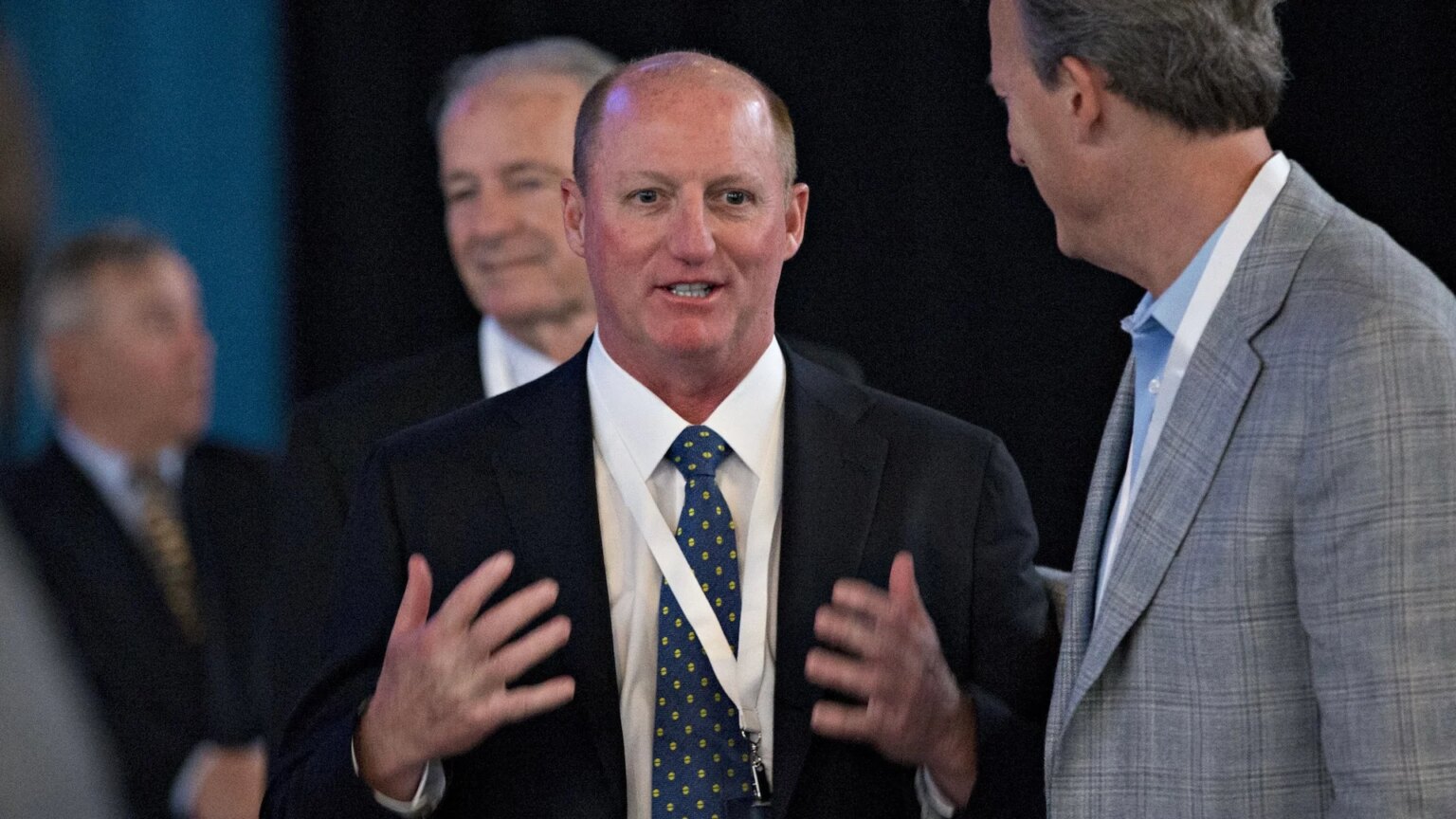 Berkshire Hathaway Shakes Up Its Leadership. Here’s Some Key Advice From the Players Involved