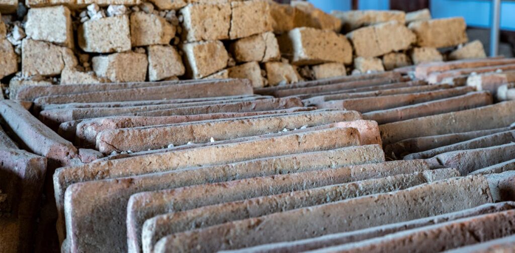 A 2,000-year-old building site reveals the raw ingredients for ancient Roman self-healing concrete