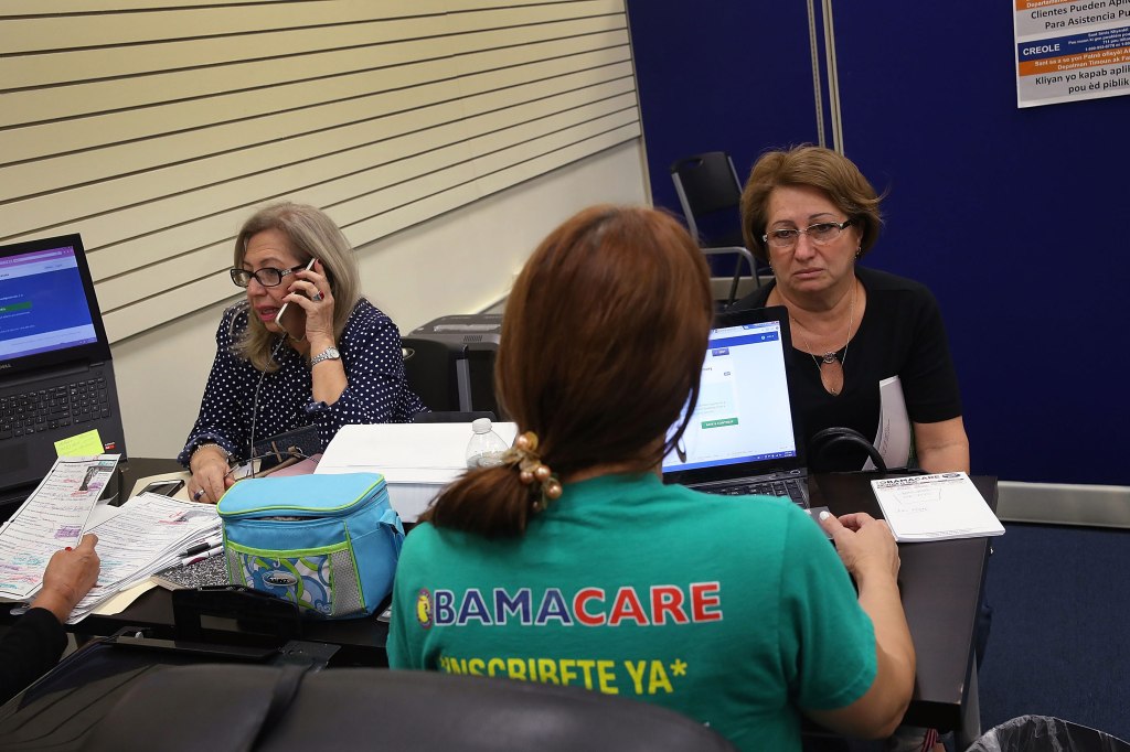 Plan-Switching, Sign-Up Impersonations: Obamacare Enrollment Fraud Persists Plan-Switching, Sign-Up Impersonations: Obamacare Enrollment Fraud Persists