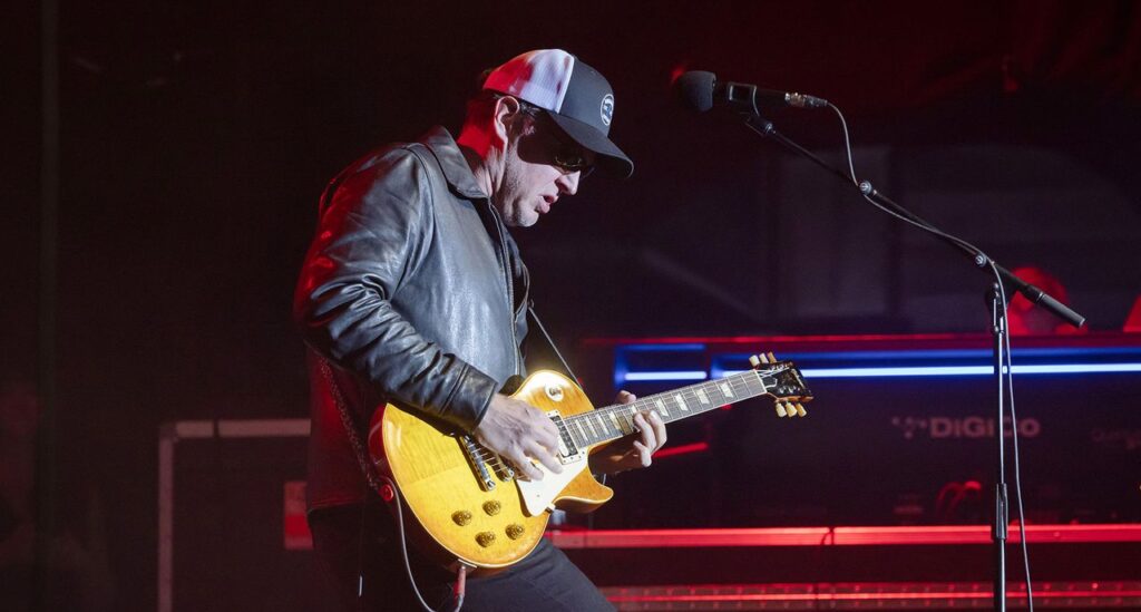 “I don’t need tons of gain on my guitar because everyone else is distorted!” Joe Bonamassa reveals the secret to writing heavy riffs – and his methods might surprise you