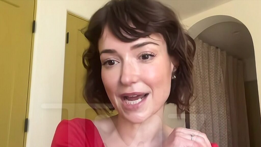 AT&T Ad Actress Milana Vayntrub Uses Risqué Pics to Raise $500K for Fire Relief