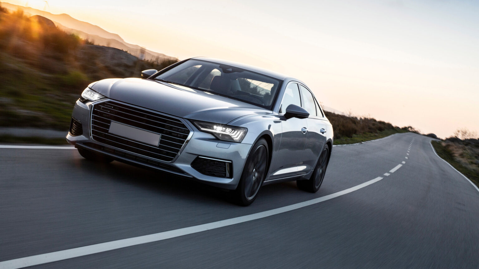 5 Things You Need To Stop Doing If You Drive A Luxury Car 5 Things You Need To Stop Doing If You Drive A Luxury Car