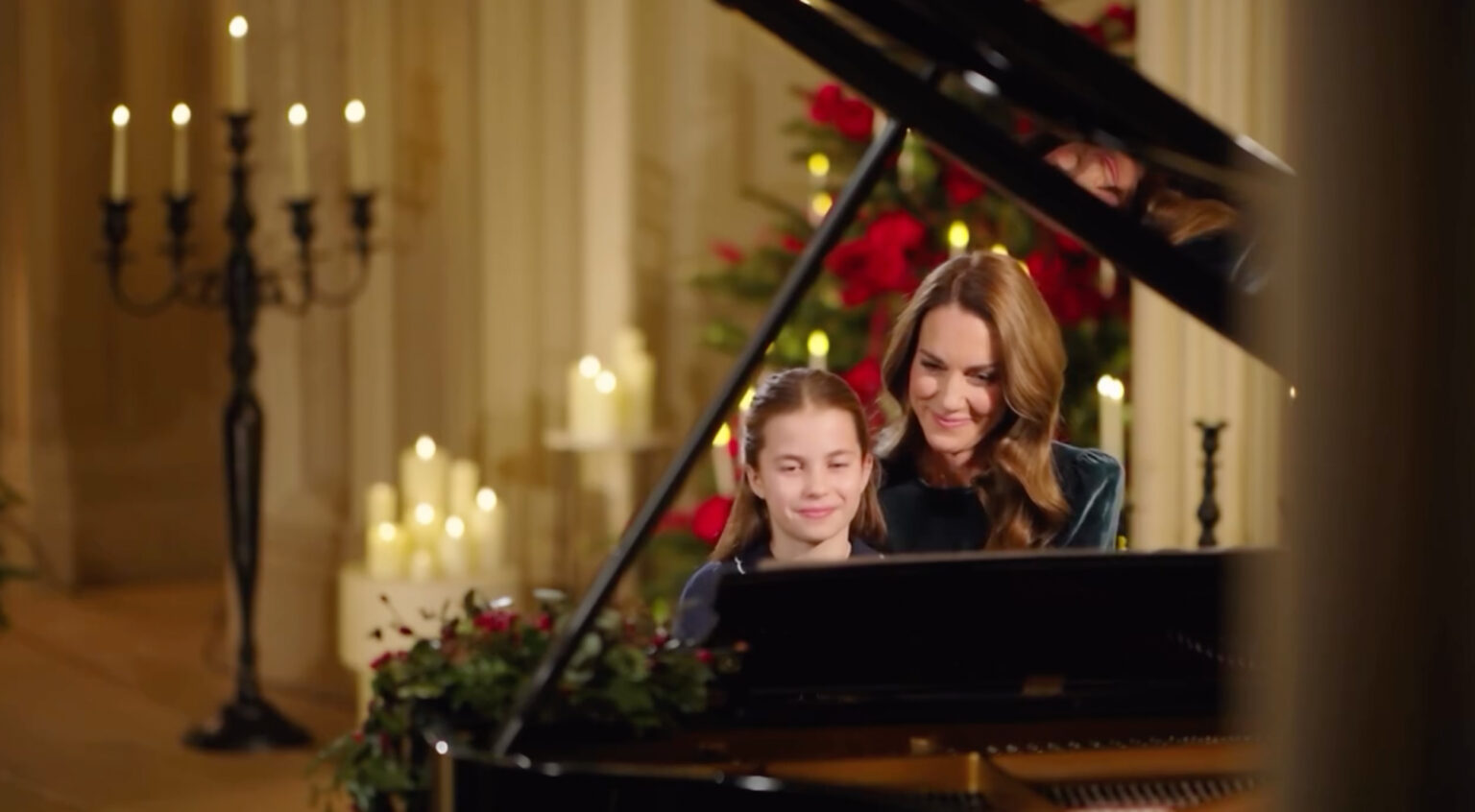 Watch Kate Middleton and Princess Charlotte play surprise piano duet for Christmas carol service Watch Kate Middleton and Princess Charlotte play surprise piano duet for Christmas carol service