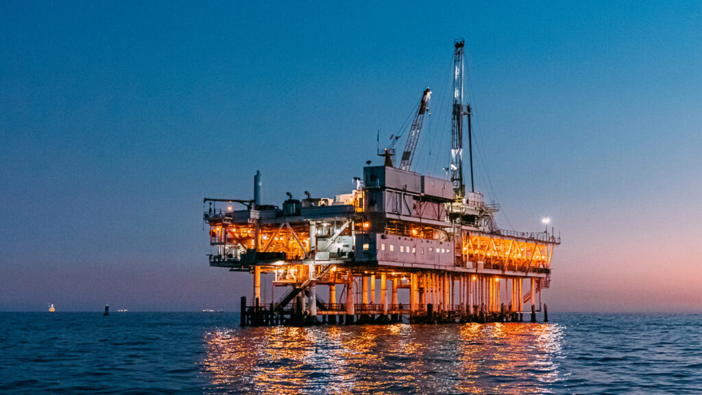 5 Realities Of Oil Rig Jobs No One Talks About 5 Realities Of Oil Rig Jobs No One Talks About