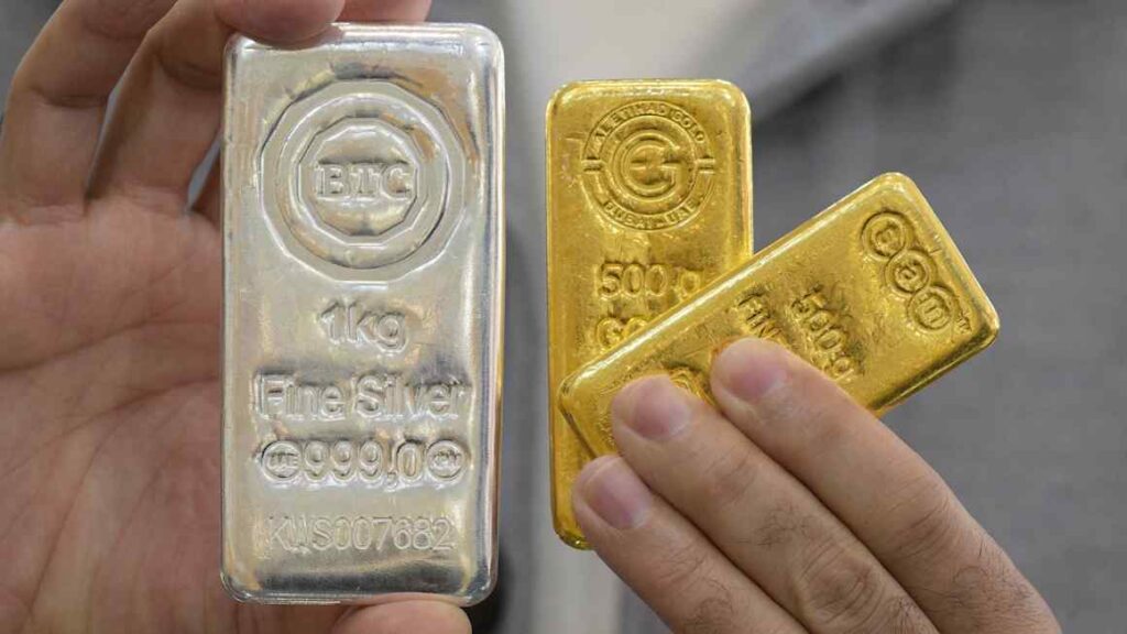 Gold and silver prices plunge as rally goes into reverse Gold and silver prices plunge as rally goes into reverse