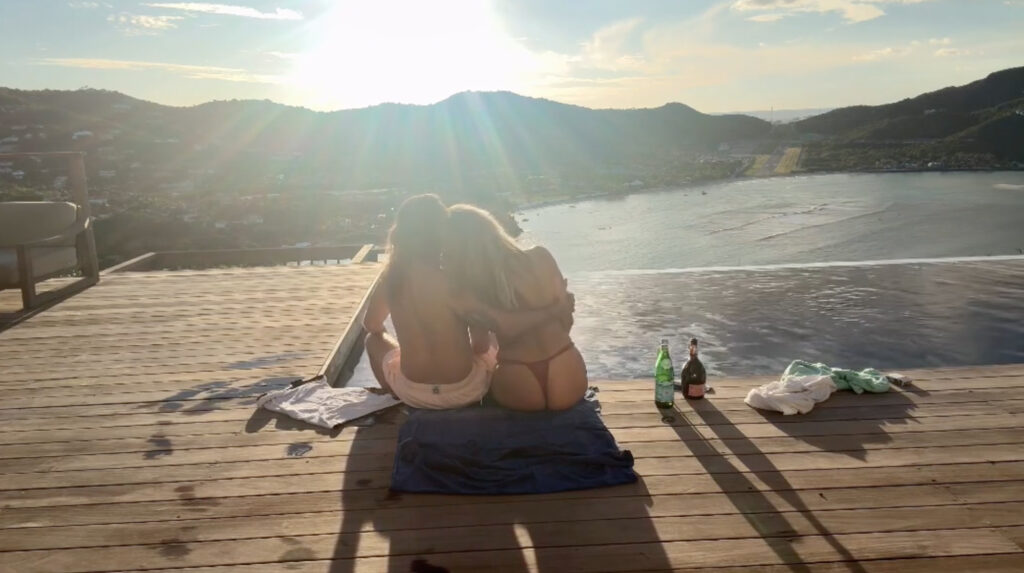 Heidi Klum dons a thong bikini to enjoy her ‘last sunset’ of 2025 with husband Tom Kaulitz