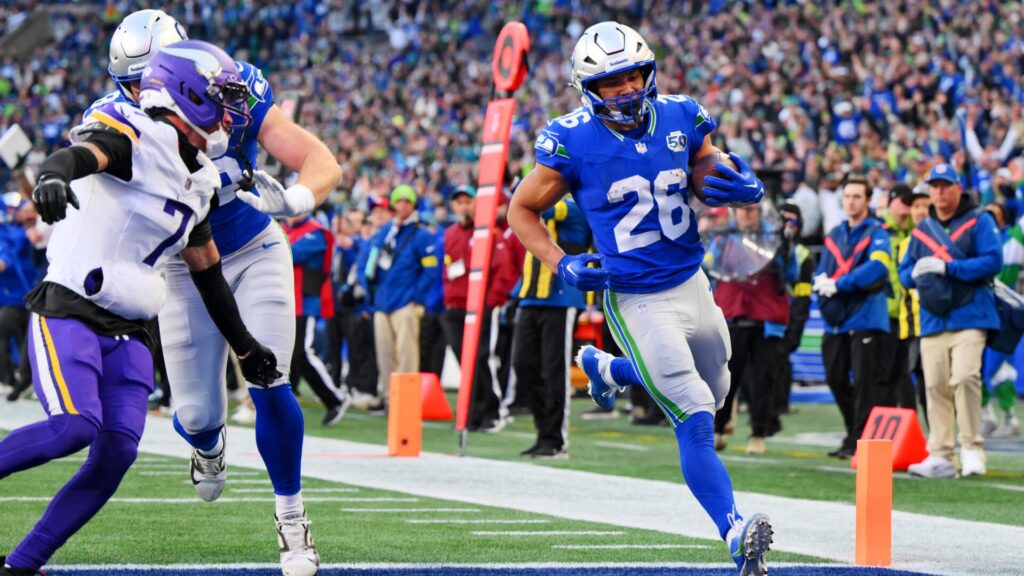 Week 18 NFL picks, odds, best bets from proven model: This 5-leg parlay pays nearly 25-1