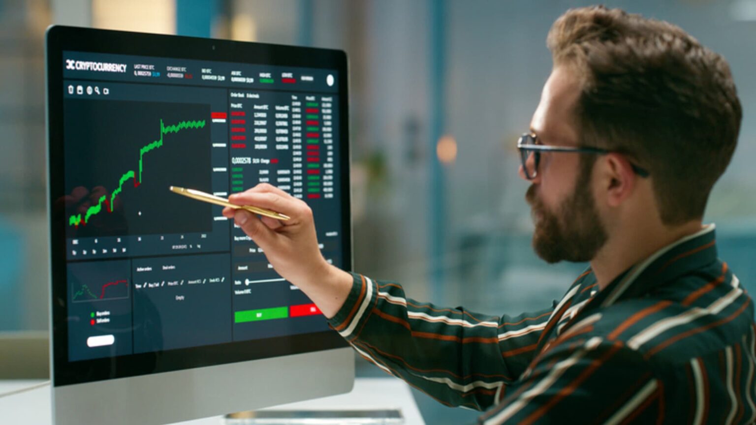 Some ETFs compete on price — but fees shouldn’t always ‘drive the investment decision,’ analyst says