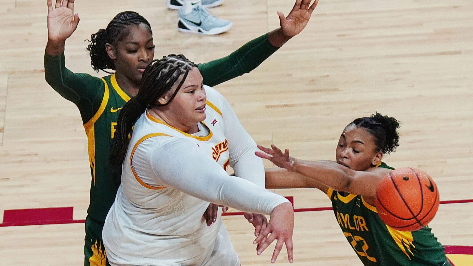 Did Baylor just give the rest of the nation a cheat code on how to slow down Iowa State’s Audi Crooks?