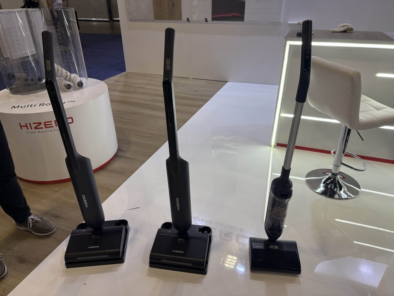 HIZERO shows off new H100R Multi-Surface Cleaner with No Suction Technology at CES 2026