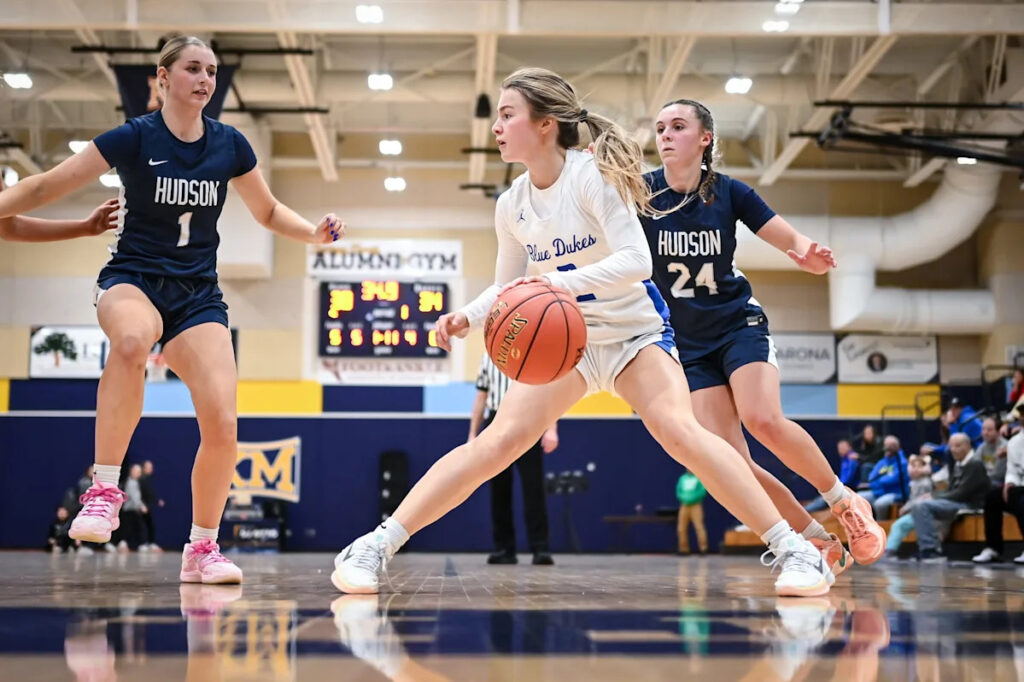 Whitefish Bay seizes control of North Shore girls basketball race