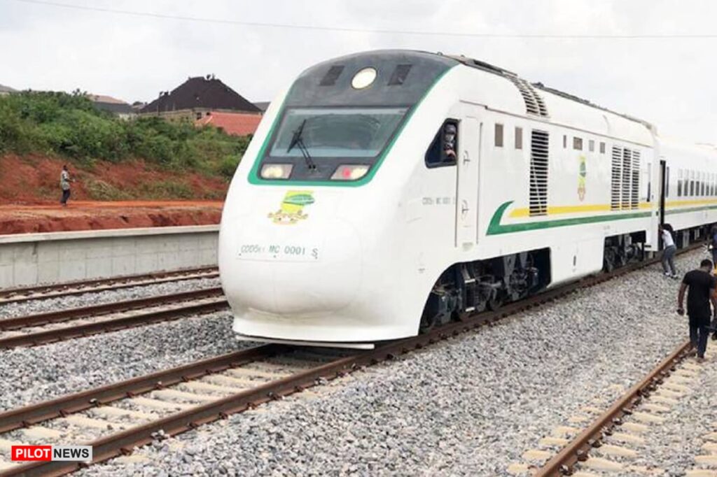 FG Proposes N102.3billion for Lagos Green Line Rail FG Proposes N102.3billion for Lagos Green Line Rail