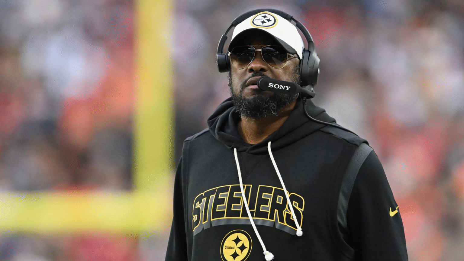 Mike Tomlin steps down as coach after 19 seasons with the Steelers
