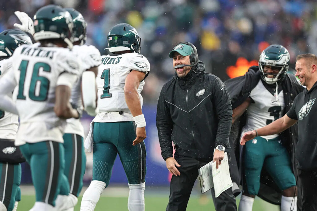 Eagles make ‘difficult decision,’ part ways with OC Kevin Patullo