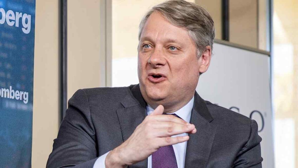 Trump’s ‘unpredictable’ policies to fuel shift from US, Pimco says