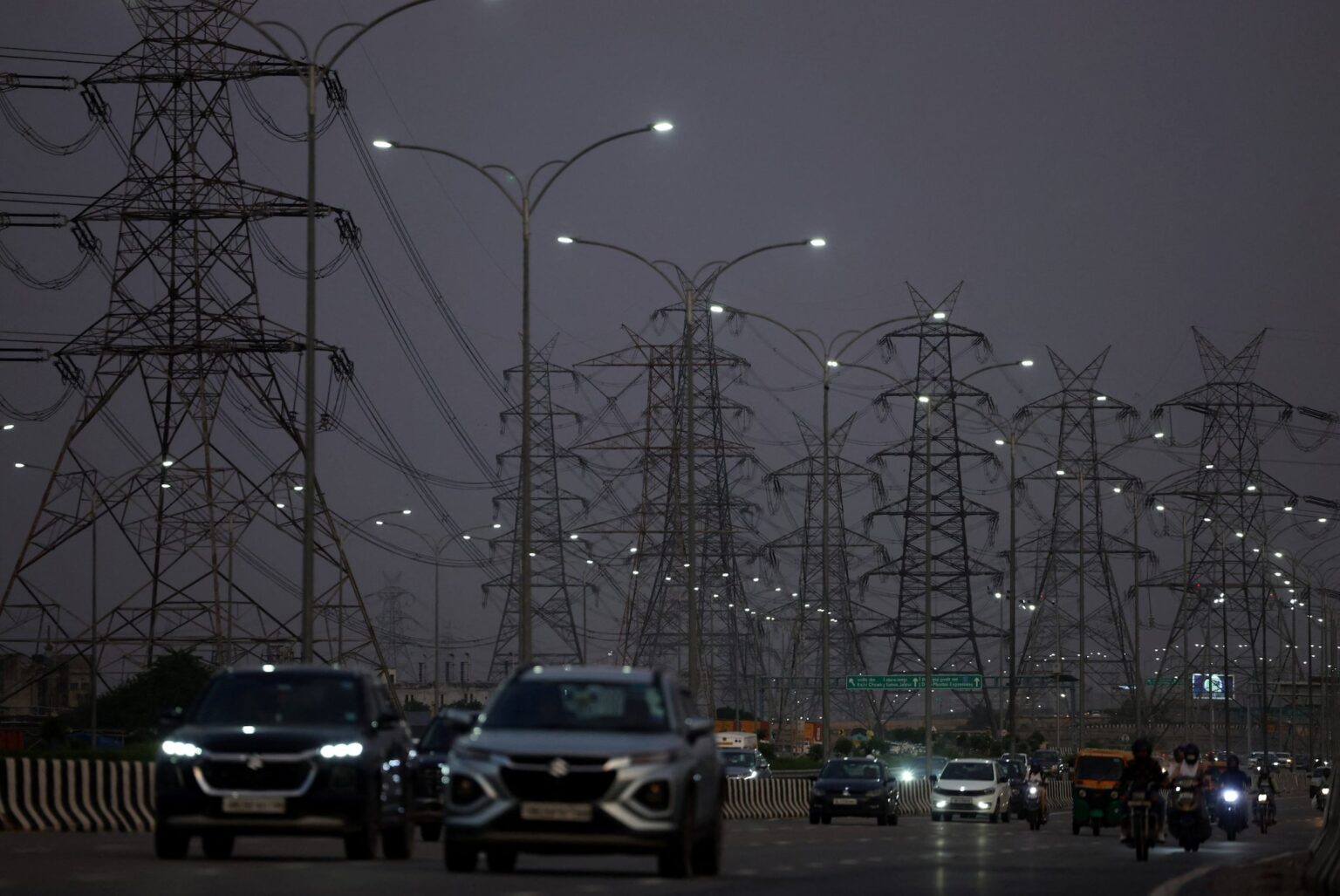 India adds 4–5 GW power capacity monthly; plans $3.03 trillion push on smart meters