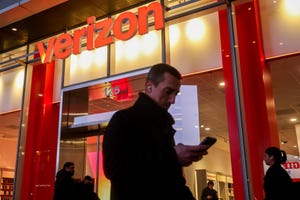 ‘Fat Fingers’ May Have Caused Verizon’s Network Outage, According to Analyst