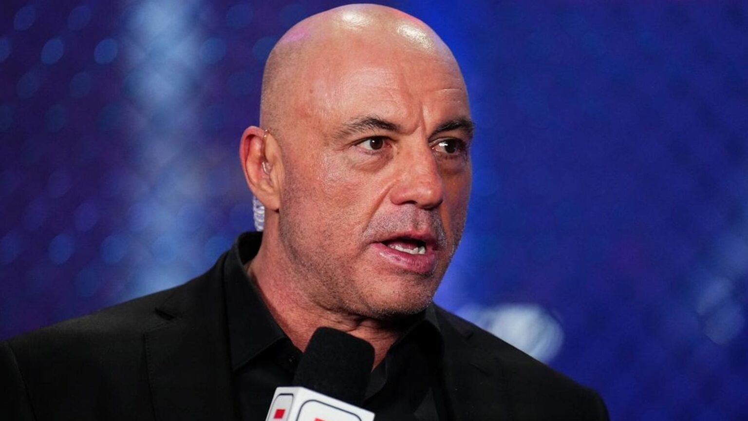 Rogan Says Trump Is Trying To Distract From Epstein Files
