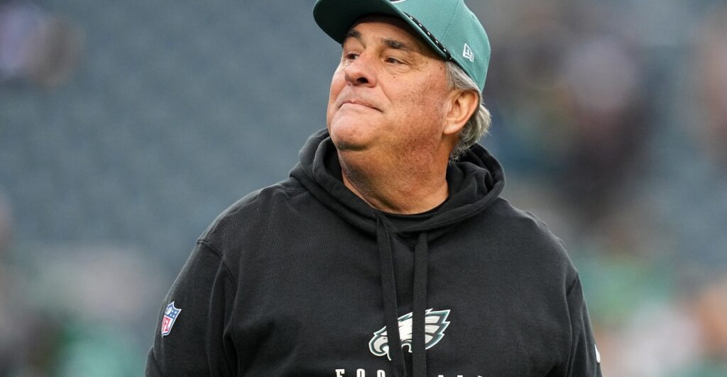 Vic Fangio reportedly will return as the Eagles’ defensive coordinator in 2026