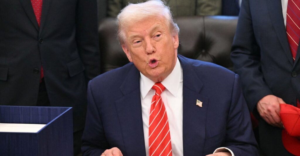 Trump Calls Colombia’s Petro ‘Terrific’ After White House Meeting While Downplaying Past Insults