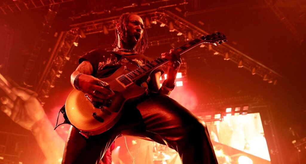 “I think about him, ‘What would B.B. King do?’” How Justin Lyons is channeling the King of the Blues in mgk’s punk-rock band – and he even has his own Lucille