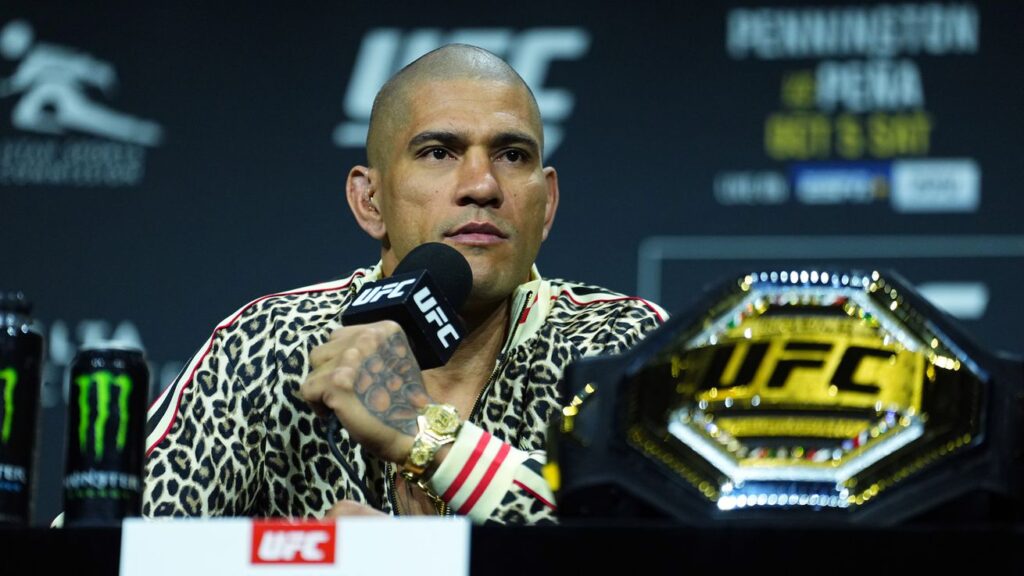 Alex Pereira touts “incredible work” from Dustin Jacoby: “Place him in the rankings!”