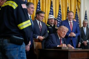 Trump directs Pentagon to buy coal-fired energy; honored as ‘Undisputed Champion of Coal’