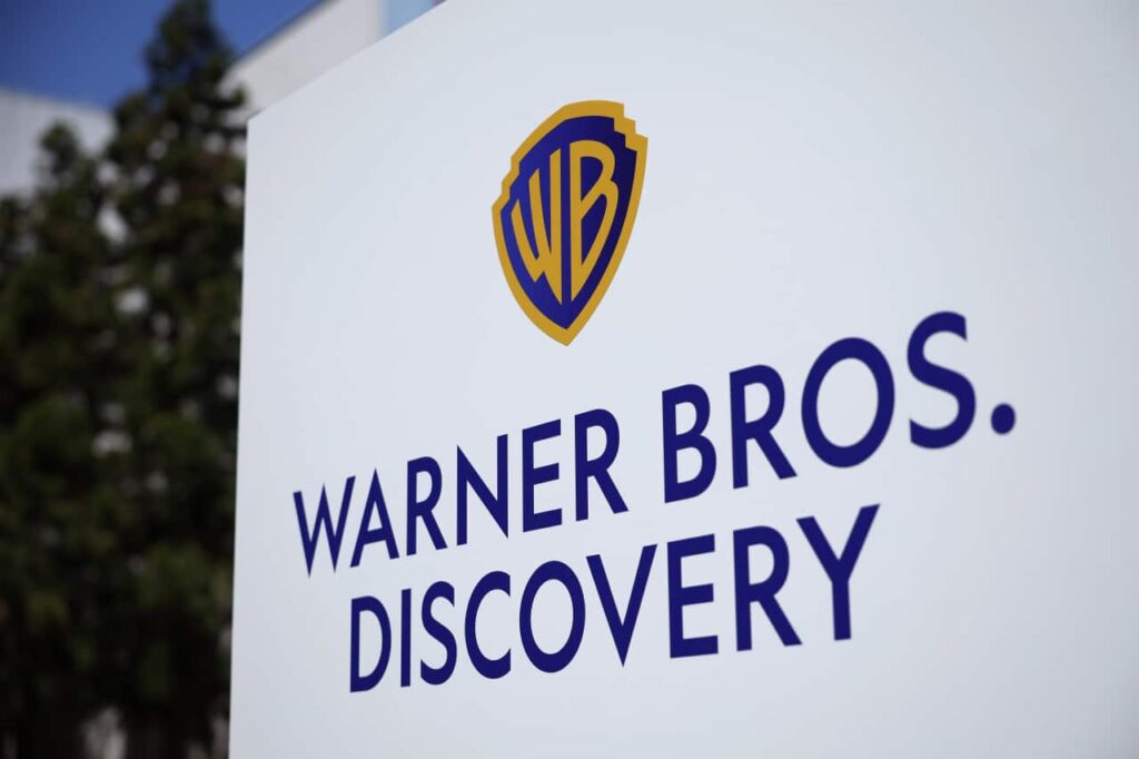 Big Warner Bros. shareholders are losing patience with the Paramount-Netflix bidding war