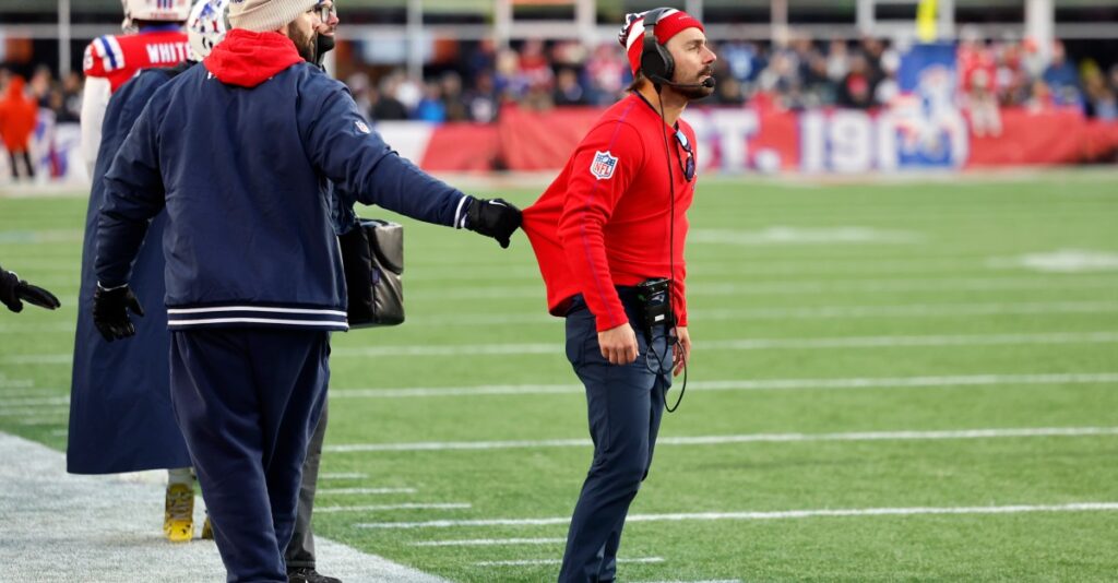 Eagles reportedly hire former Patriots cornerbacks coach Eagles reportedly hire former Patriots cornerbacks coach