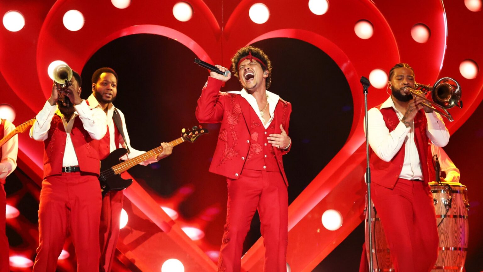 The 12 Most Romantic Bruno Mars Songs The 12 Most Romantic Bruno Mars Songs