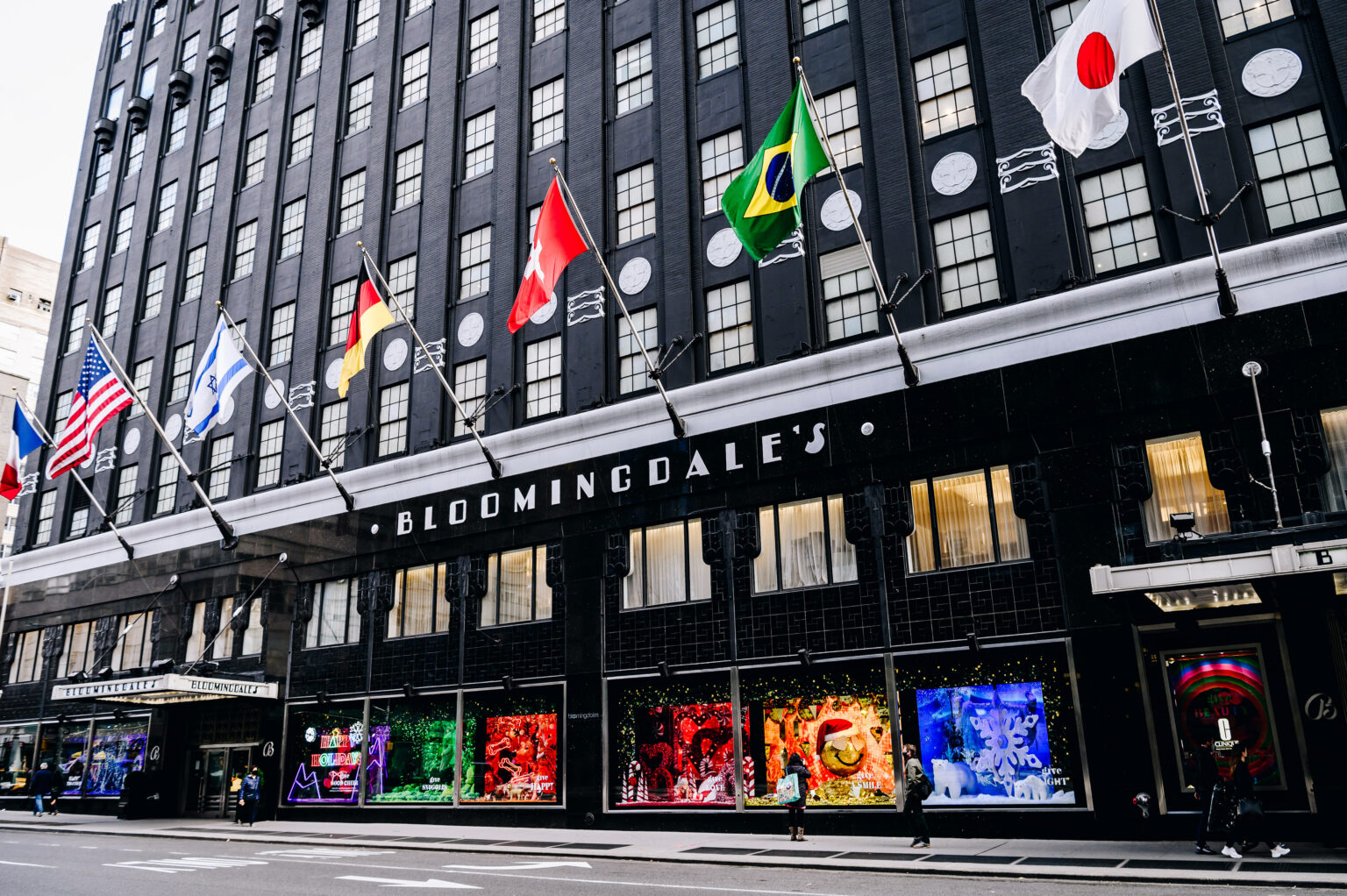 Bloomingdales ‘secretly hiring’ Saks and Bergdorf’s sales staff as they plot luxury takeover