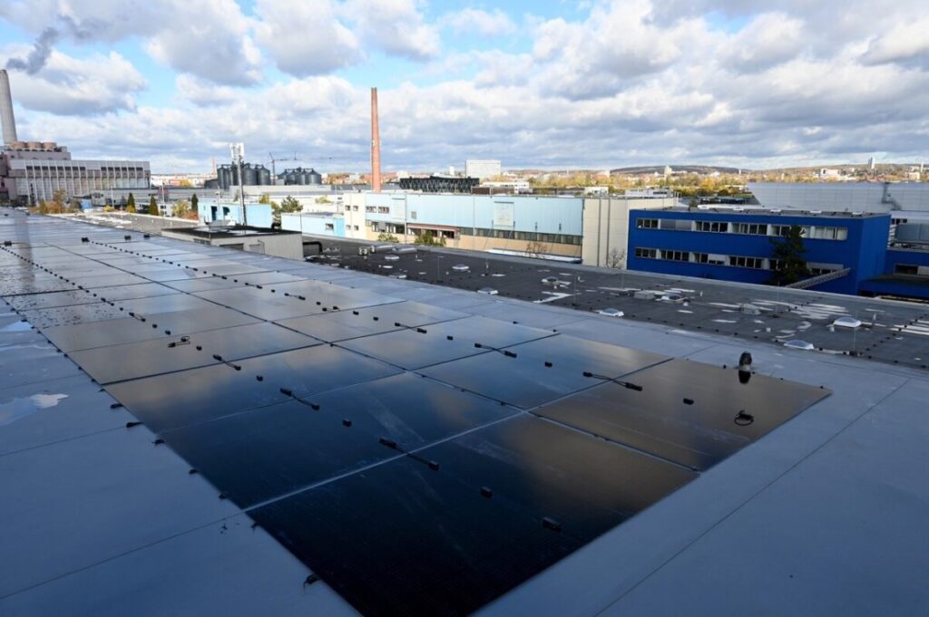 Sunoyster offers lightweight 440 W glass-covered TOPCon PV panel