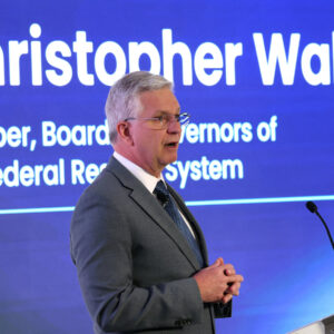 Top Fed Official Sees Little Effect on Rate Outlook From Supreme Court’s Tariff Ruling